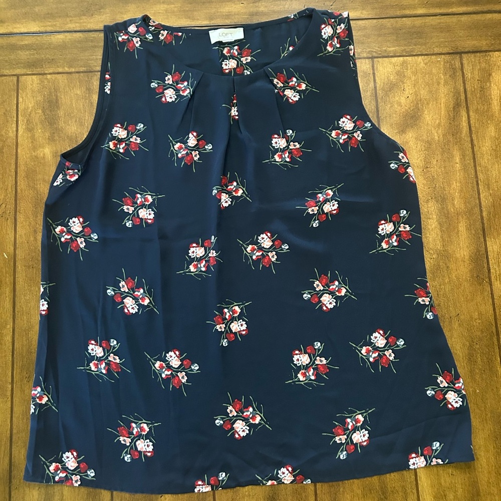 Women’s Loft Dressy Sleeveless Tank Size M